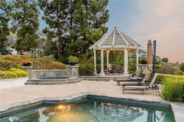Exterior, Fireplace, Pool