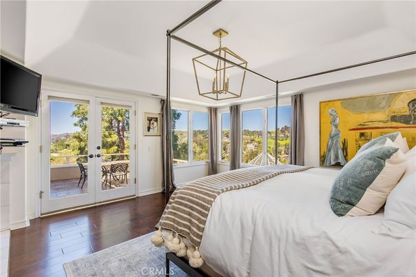Bedroom, Interior, Pendant Lights, Wood Texture Flooring