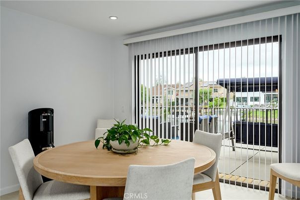Dining room, Interior, Recessed Lighting