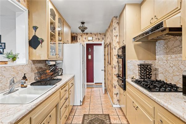 Interior, Kitchen