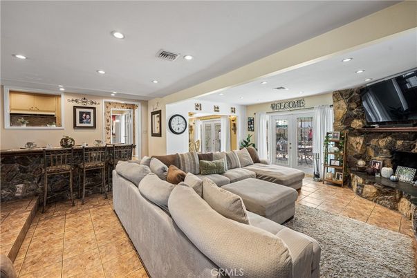 Fireplace, Interior, Living room, Recessed Lighting