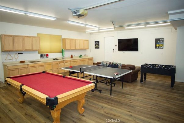 Billiard Table, Game Room, Interior, Wood Texture Flooring