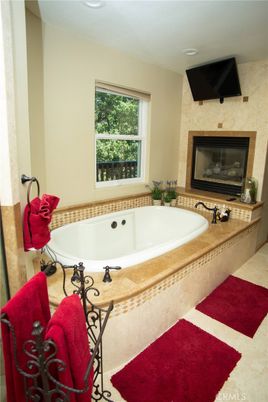 Bathroom, Fireplace, Interior, Recessed Lighting