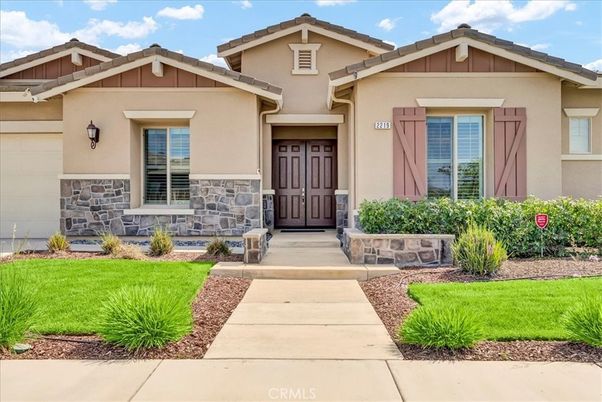 Exterior, Facade, American Craftsman