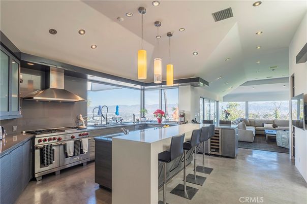 Interior, Kitchen, Living room, Pendant Lights, Recessed Lighting, Stainless Steel Appliances