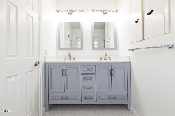 Bathroom, Dual Sink Vanities, Interior