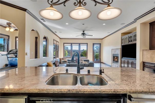 Fireplace, Interior, Kitchen, Recessed Lighting