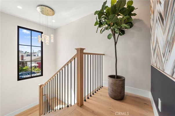 Interior, Pendant Lights, Recessed Lighting, Wood Texture Flooring