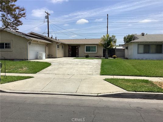 Attached, Backyard, Exterior, Facade, Ranch