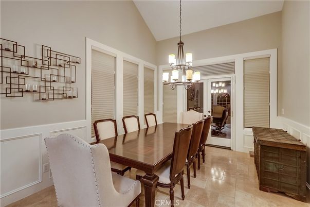 Chandelier, Dining room, Interior, Pendant Lights