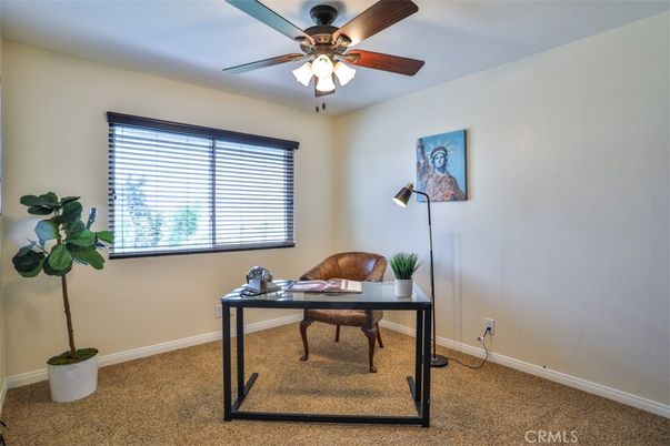 Home Office, Interior