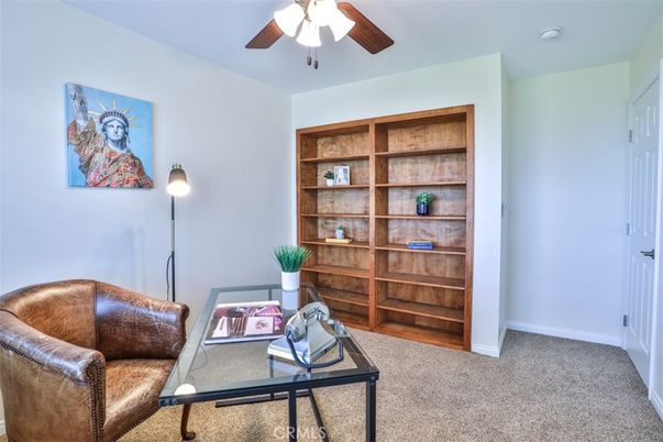 Home Office, Interior