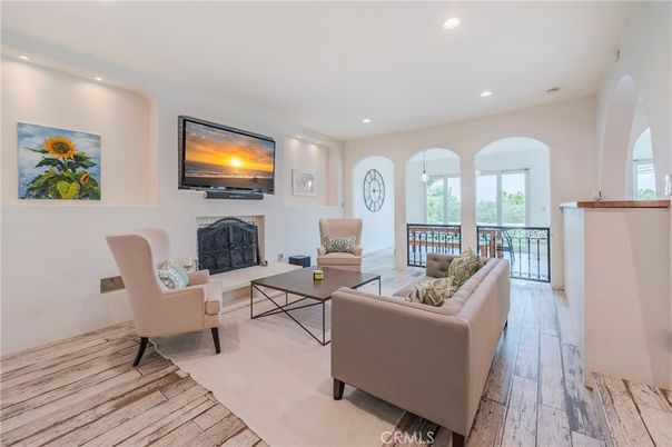 Fireplace, Interior, Living room, Pendant Lights, Recessed Lighting, Wood Texture Flooring