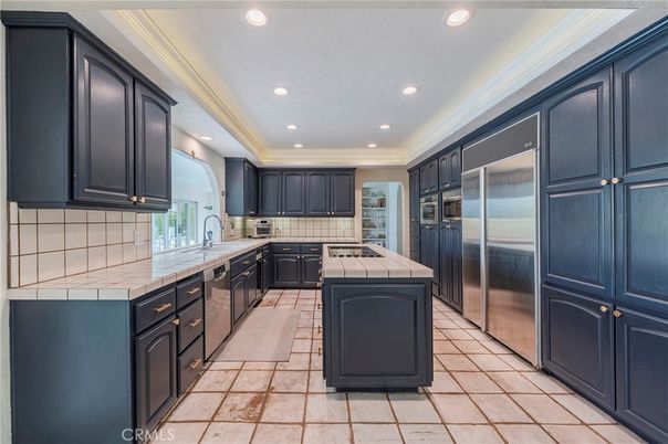 Interior, Kitchen, Recessed Lighting, Stainless Steel Appliances, Tile Countertops