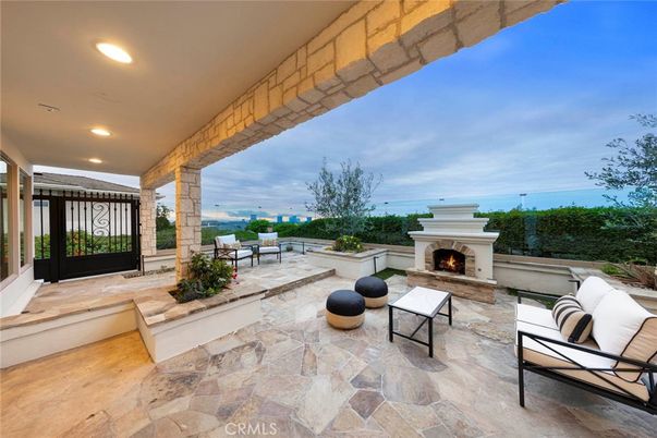 Exterior, Fireplace, Recessed Lighting, Water