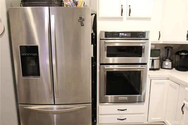 Interior, Kitchen, Stainless Steel Appliances