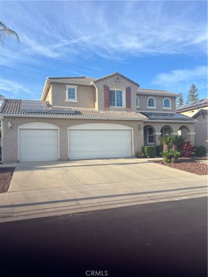 Attached, Exterior, Facade, Mediterranean