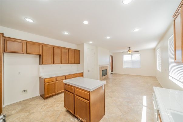 Empty room, Fireplace, Interior, Kitchen, Recessed Lighting
