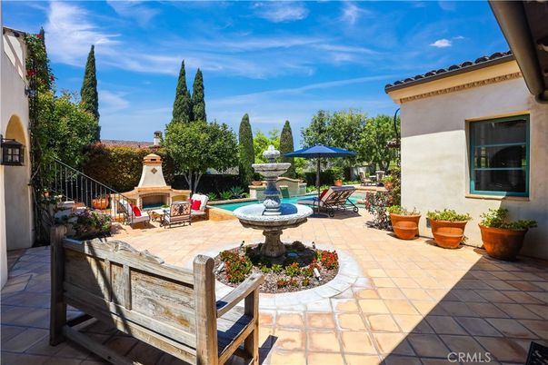 Exterior, Fireplace, Pool