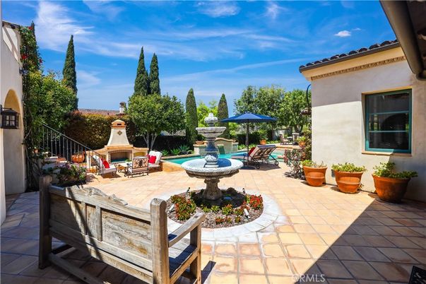 Exterior, Fireplace, Pool