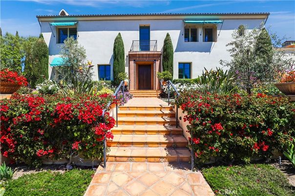 Exterior, Facade, Spanish Mediterranean