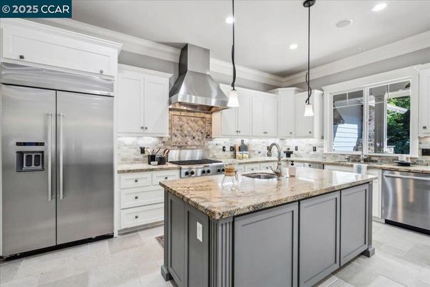 Interior, Kitchen, Pendant Lights, Recessed Lighting, Stainless Steel Appliances