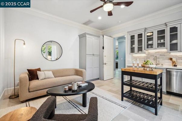 Interior, Kitchen, Living room, Recessed Lighting, Stainless Steel Appliances