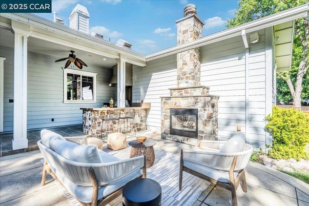 Exterior, Fireplace
