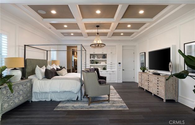 Bedroom, Interior, Pendant Lights, Recessed Lighting, Wood Texture Flooring