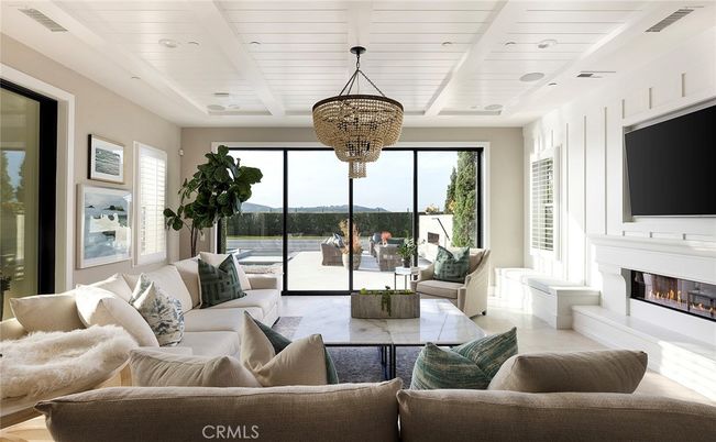 Fireplace, Interior, Living room, Pendant Lights, Recessed Lighting