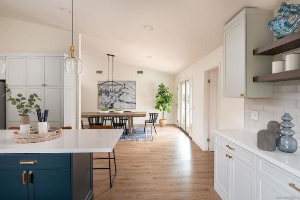 Dining room, Interior, Pendant Lights, Recessed Lighting, Wood Texture Flooring