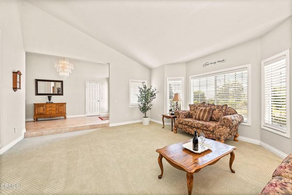 Chandelier, Interior, Living room