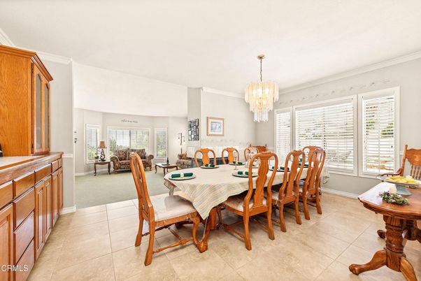 Chandelier, Dining room, Interior, Living room
