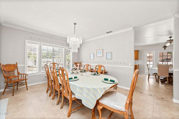 Chandelier, Dining room, Interior