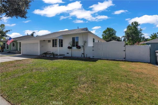 Attached, Backyard, Exterior, Facade, Ranch