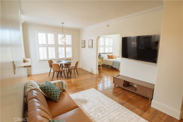Chandelier, Dining room, Interior, Living room, Wood Texture Flooring
