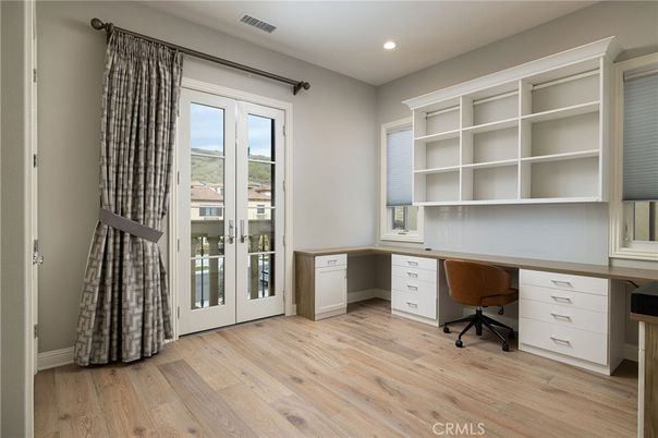 Home Office, Interior, Recessed Lighting, Wood Texture Flooring