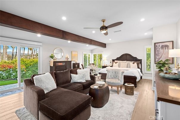 Bedroom, Interior, Living room, Recessed Lighting, Wood Texture Flooring