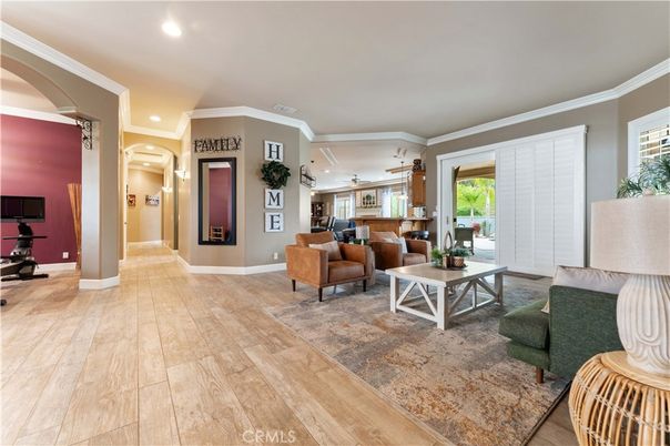 Interior, Living room, Pendant Lights, Recessed Lighting, Wood Texture Flooring