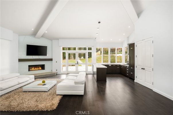 Fireplace, Interior, Living room, Pendant Lights, Recessed Lighting, Wood Texture Flooring