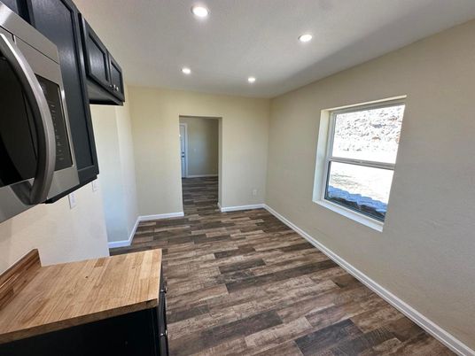 Interior, Recessed Lighting, Wood Texture Flooring