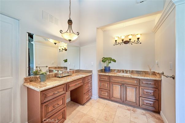 Bathroom, Dual Sink Vanities, Interior, Pendant Lights