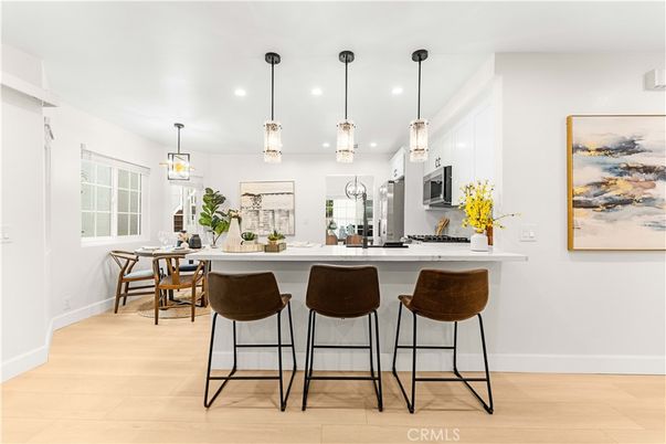 Dining room, Interior, Kitchen, Pendant Lights, Recessed Lighting, Wood Texture Flooring