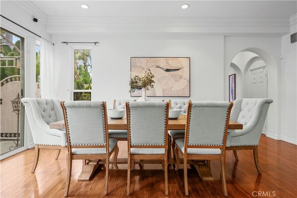 Dining room, Interior, Recessed Lighting, Wood Texture Flooring