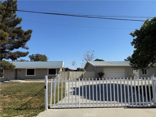 Detached Garage, Exterior