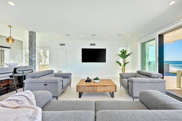 Dining room, Interior, Living room, Pendant Lights, Recessed Lighting, Water, Wood Texture Flooring