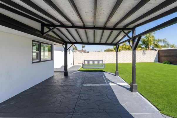 Backyard, Exterior