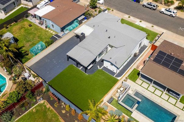 Exterior, Drone