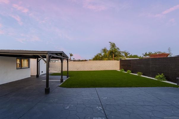 Backyard, Exterior