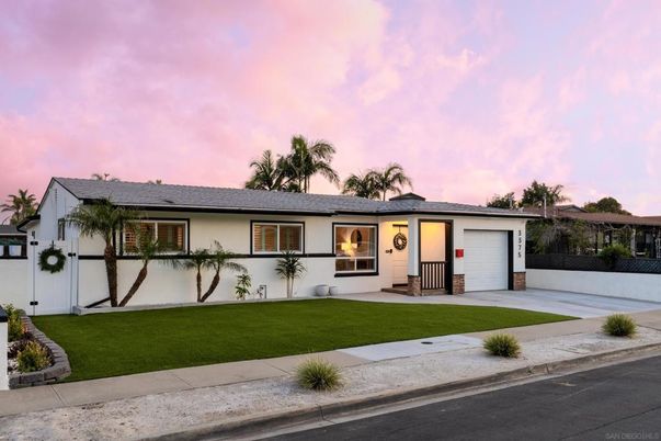 Attached, Backyard, Exterior, Facade, Ranch